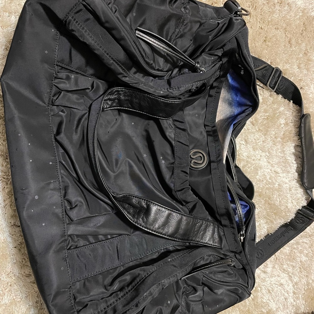 lululemon athletica Black Travel Duffel with Blue Interior Accent